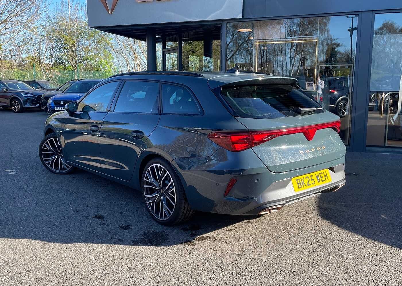 Cupra Leon NF 1.5 e-HYBRID (272ps) VZ2 DSG