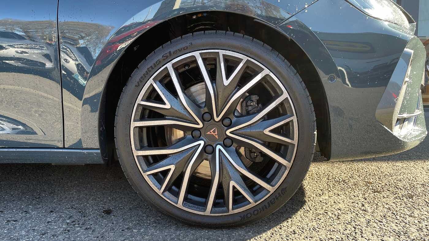 Cupra Leon NF 1.5 e-HYBRID (272ps) VZ2 DSG