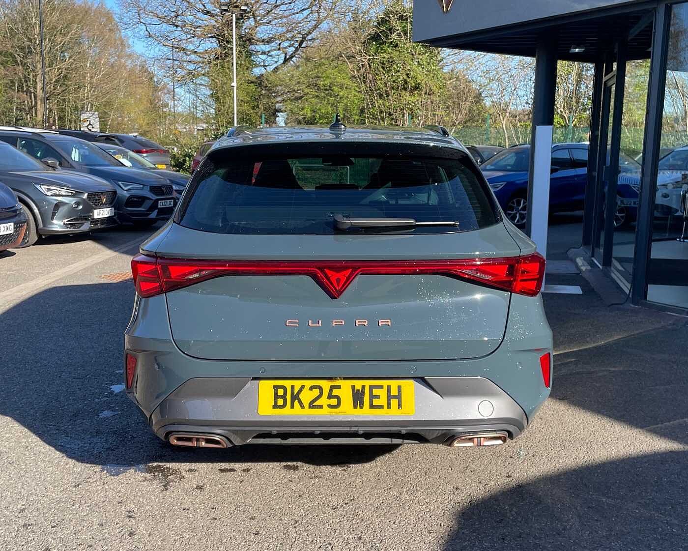 Cupra Leon NF 1.5 e-HYBRID (272ps) VZ2 DSG