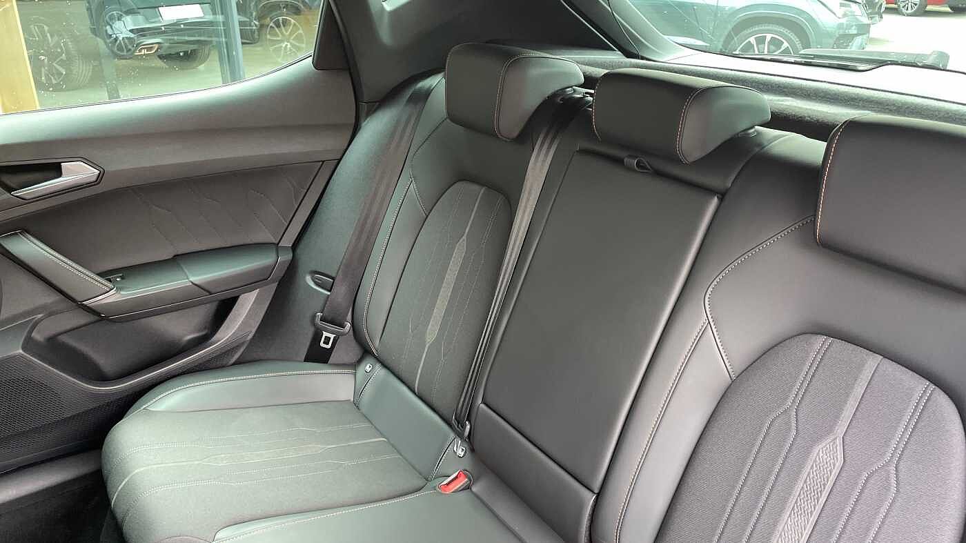 Cupra Leon NF VZ2 1.4 e-HYBRID 245PS AFV 6 Speed DSG