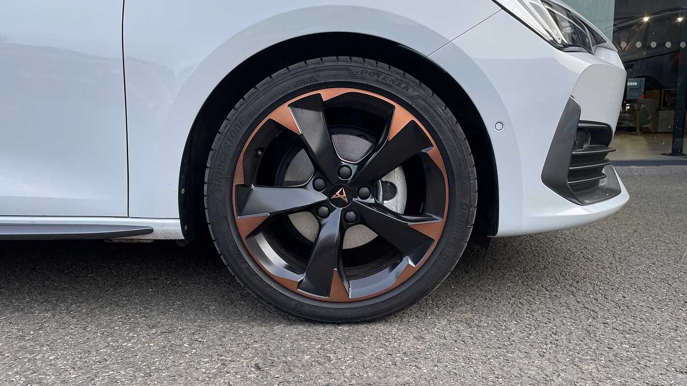Cupra Leon NF V1 Design Edition 1.5 eTSI EVO AFV 150PS DSG