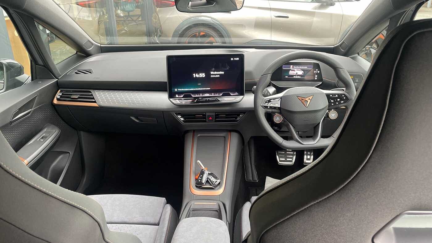 Cupra Born V3 e-Boost Auto (230ps)