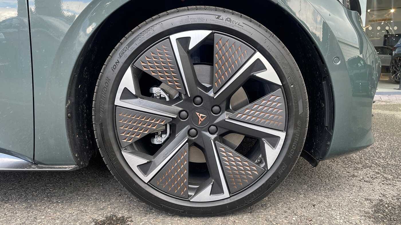 Cupra Born 240kW e-Boost VZ First Edition 79kWh 5dr Auto