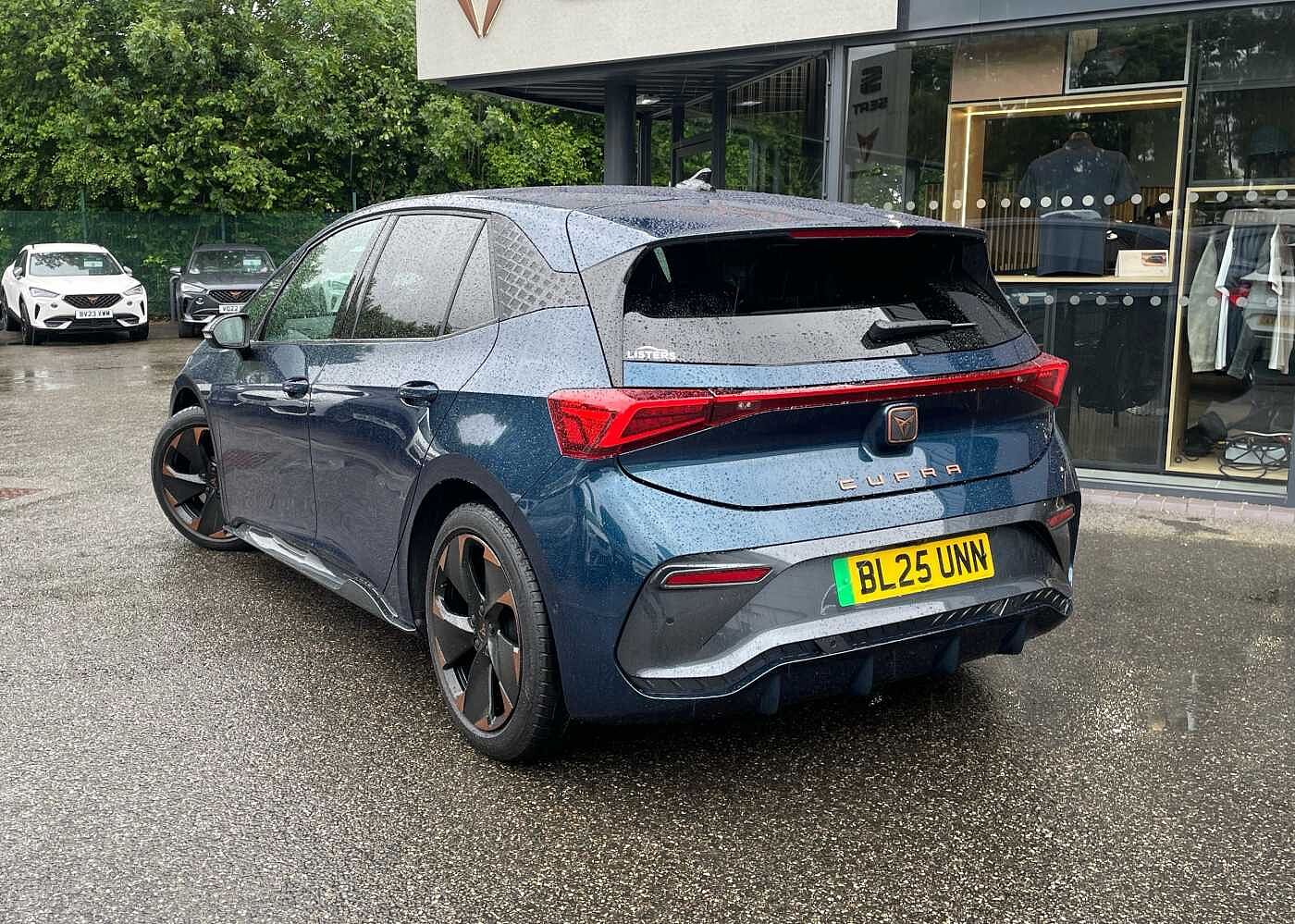 Cupra Born 170kW e-Boost V2 59kWh 5dr Auto